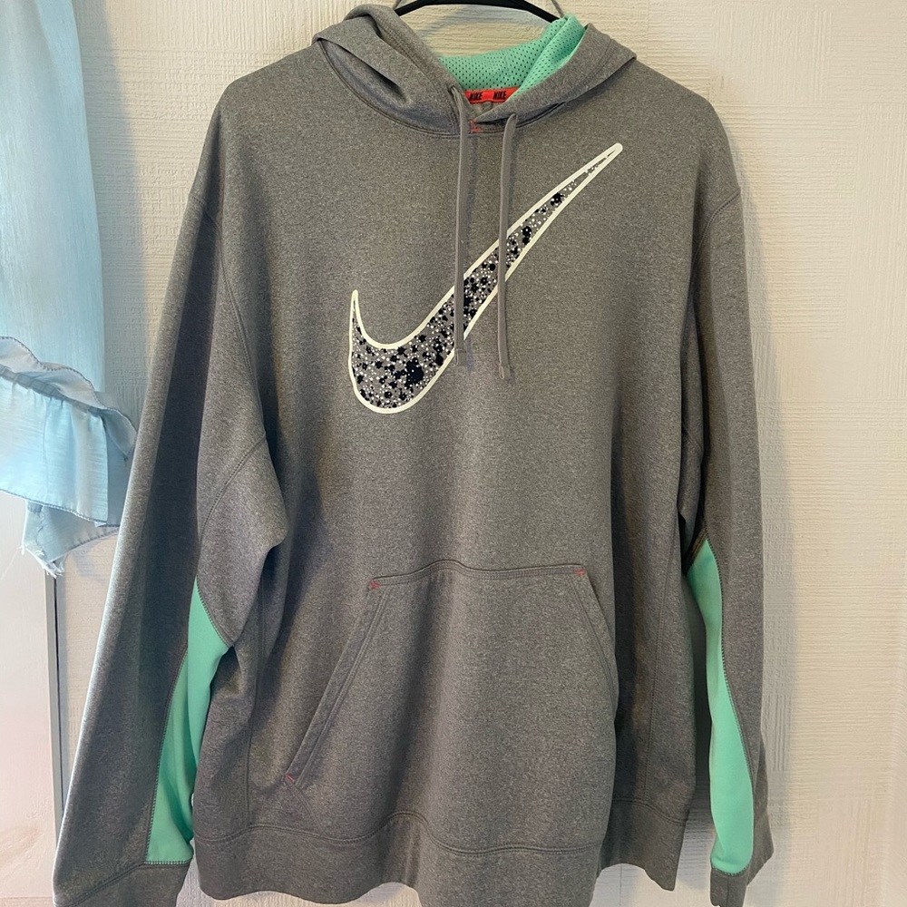 Men’s XL Nike Hoodie